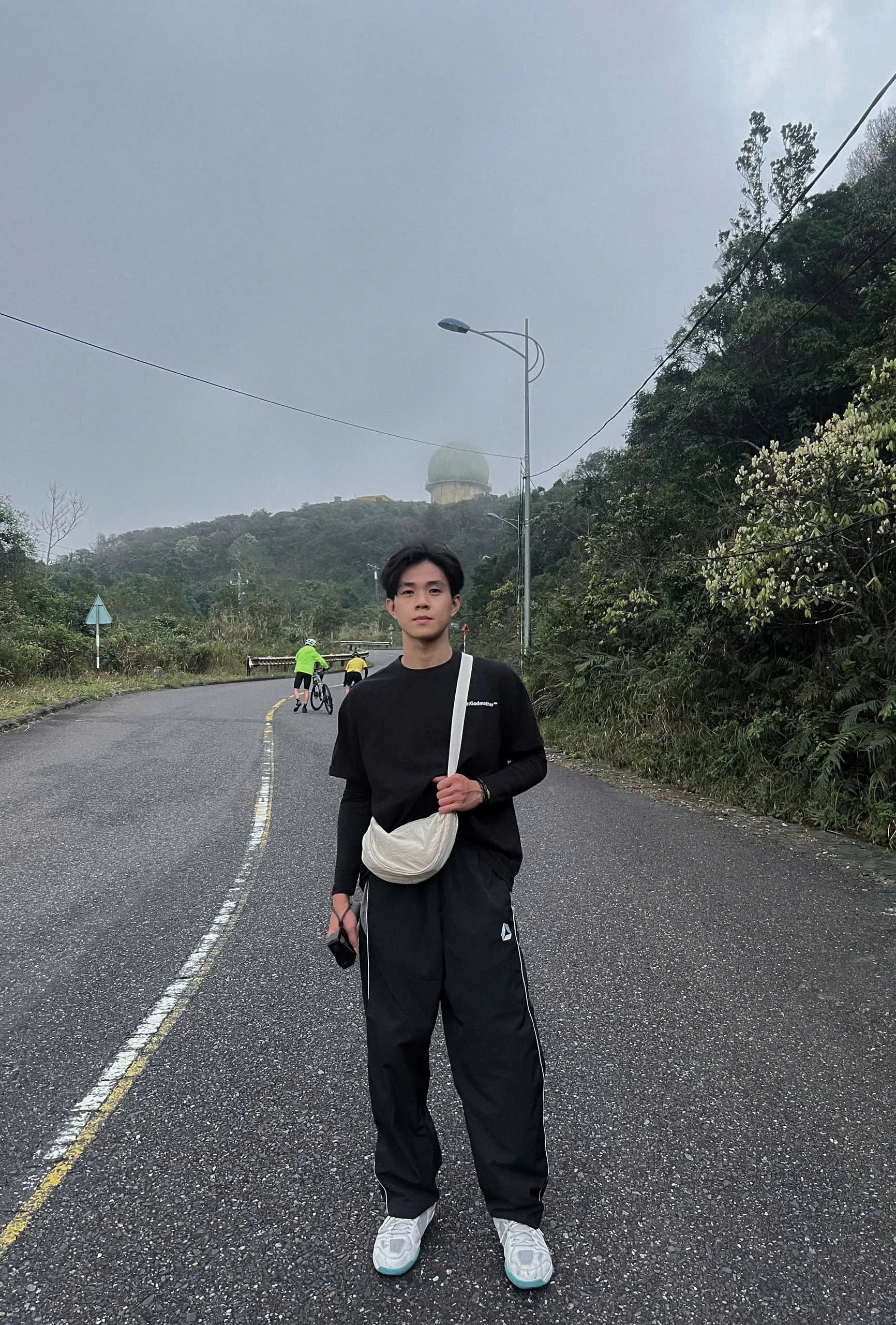 Outdoor mountain road moment